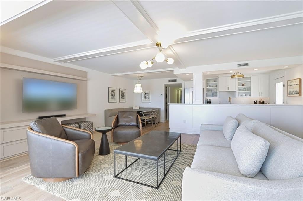 222 Harbour Dr – photo 3