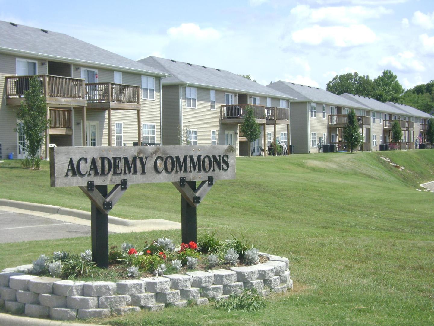 Condominium in Academy Commons – photo 3