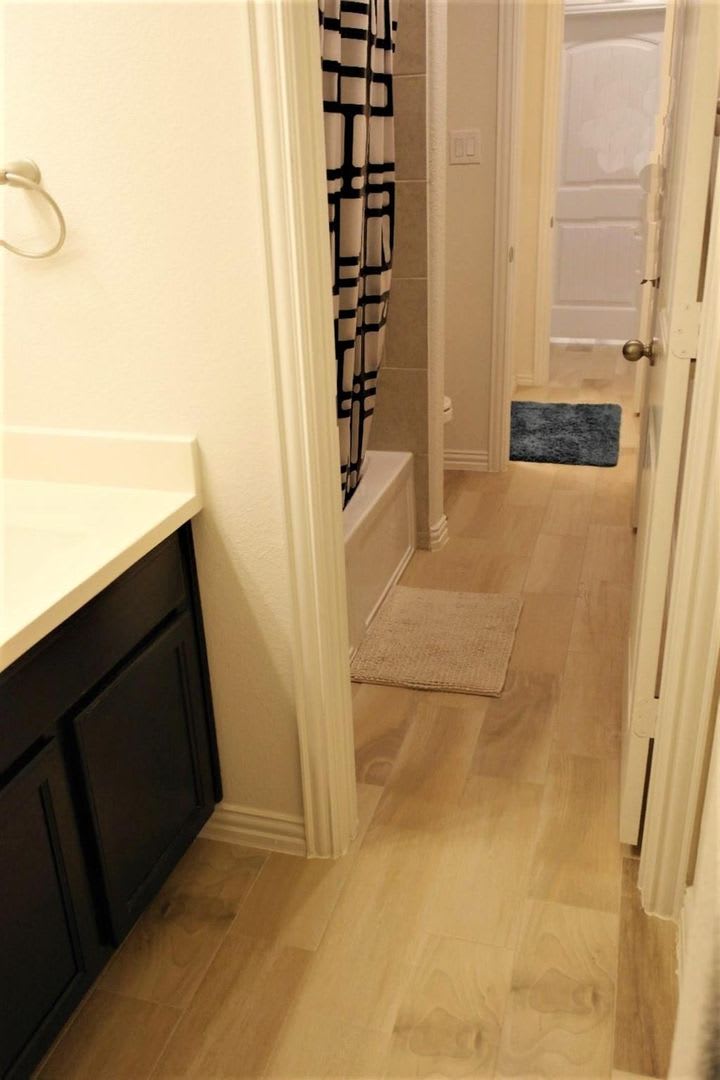 3 Bedroom with Flex Space Available NOW – photo 5