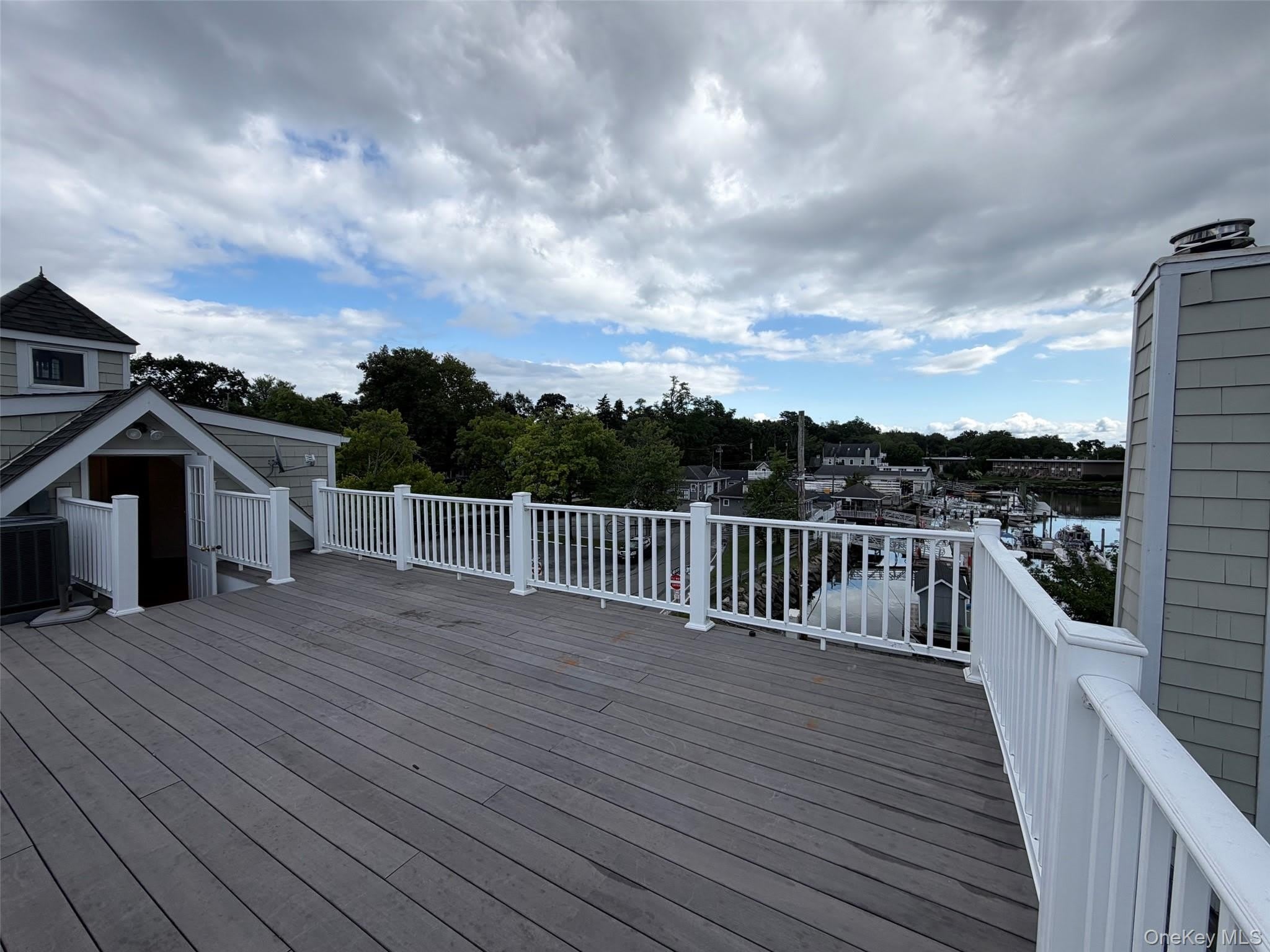 3 Hewlett Street – photo 3