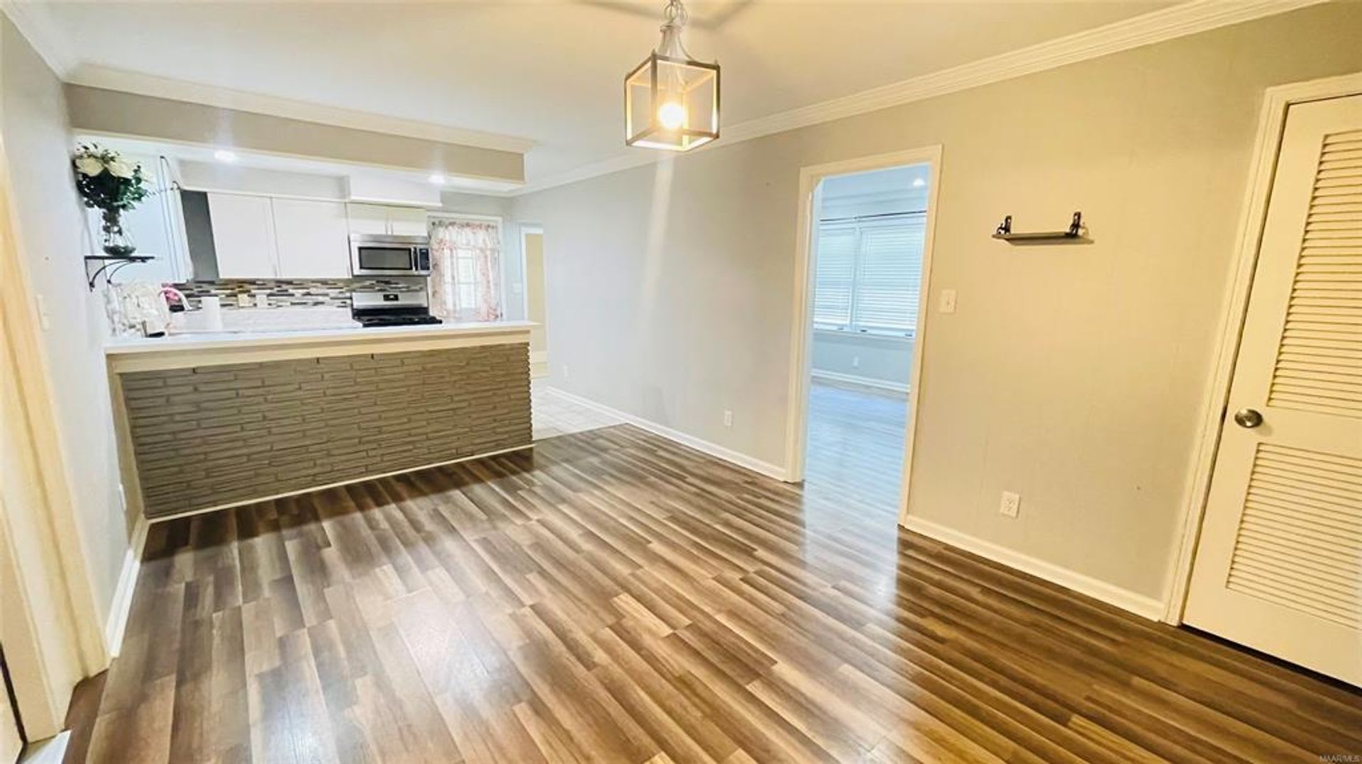 Forest Hills Rental – photo 3