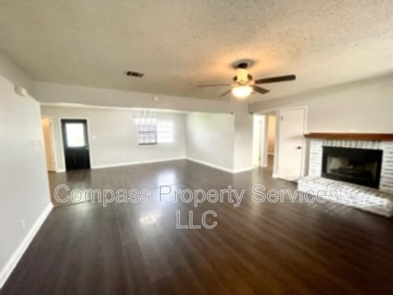396 Fernwood Dr. – photo 4