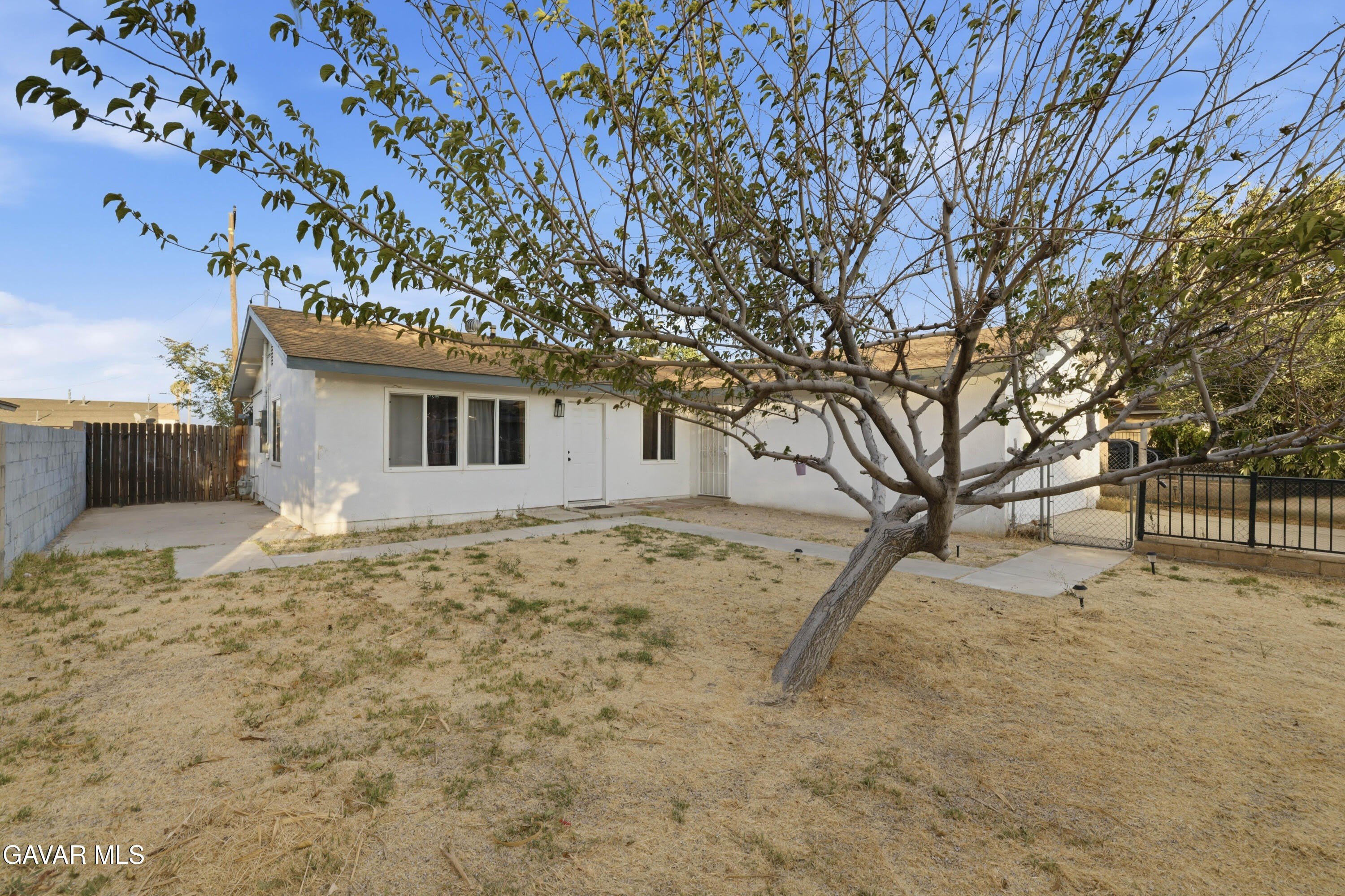 38466 Sumac Avenue – photo 4