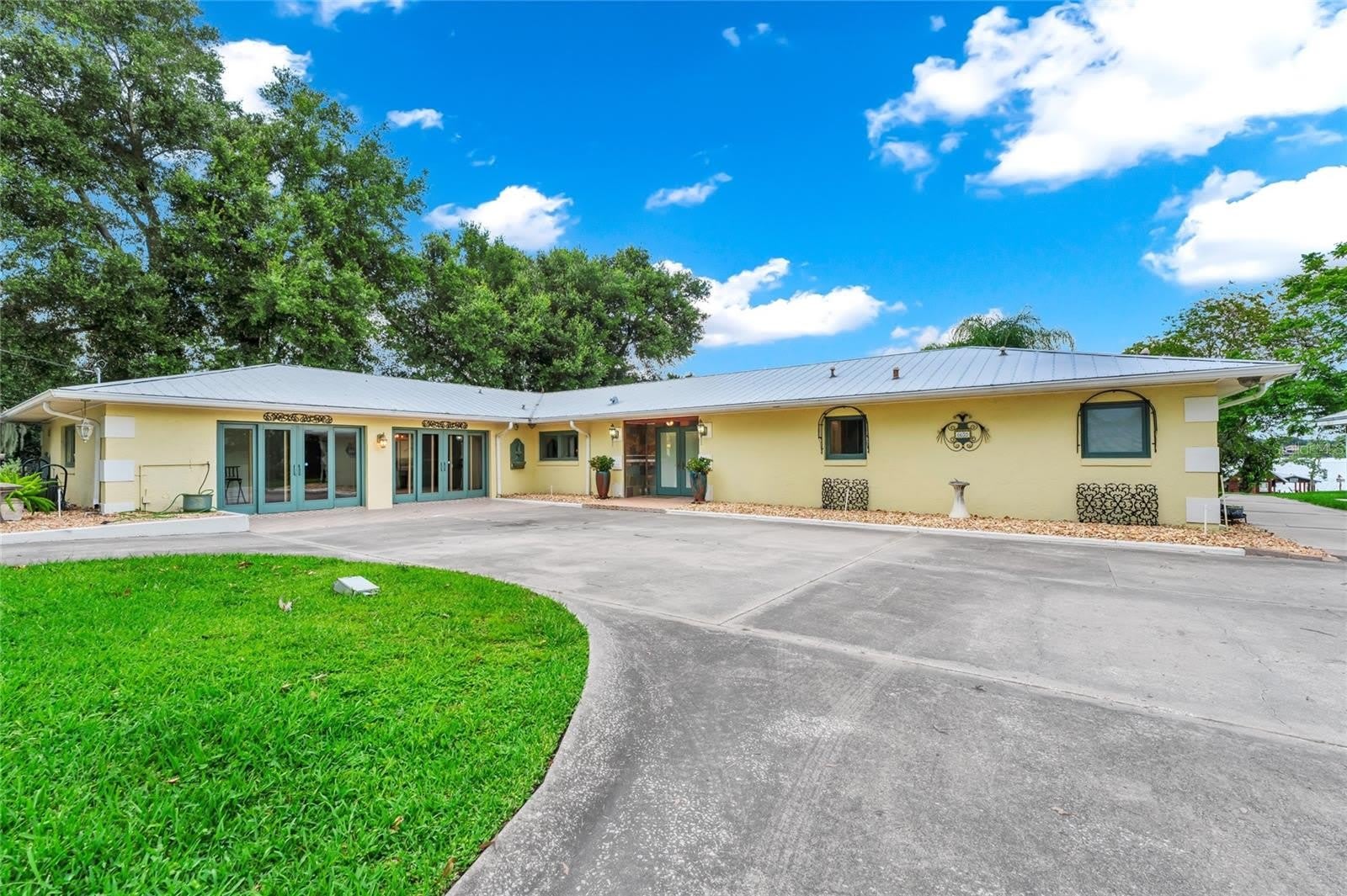 6659 LAKE CANE Drive – photo 1