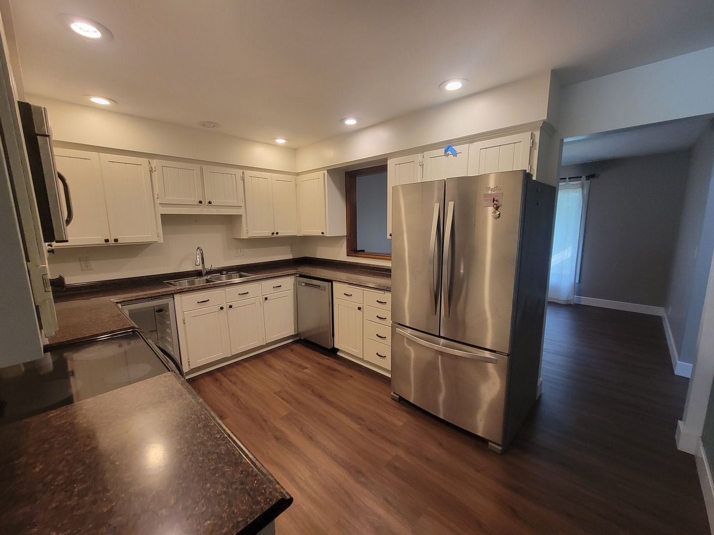 4 Bedroom/3 Bath -Great Layout! Grand Prairie Shopping! – photo 5