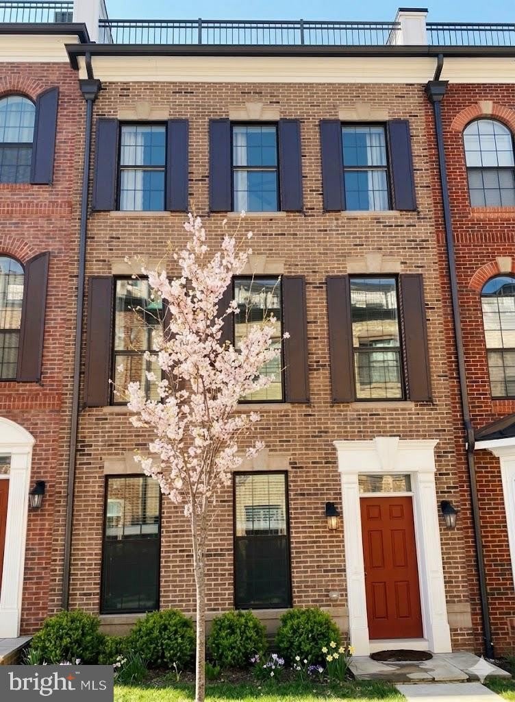 620 LEIGH Way – photo 1