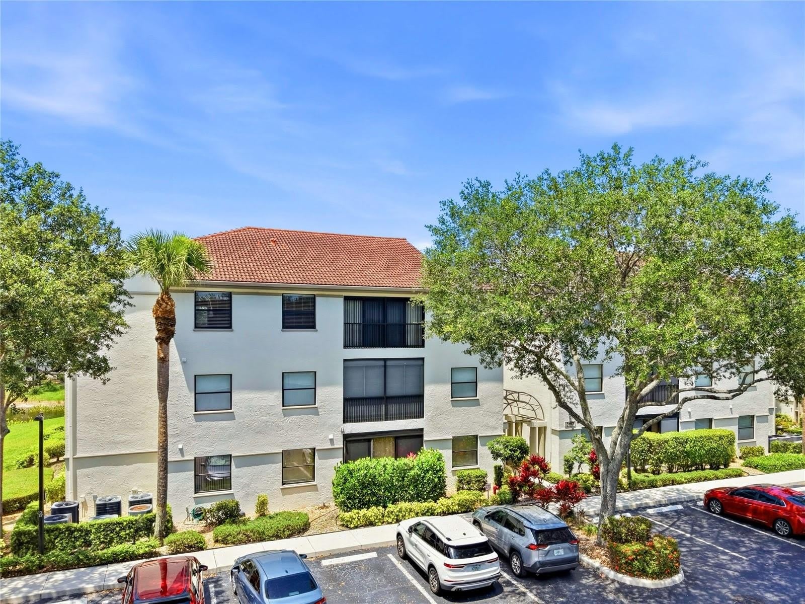 5157 FLORIA Way – photo 2