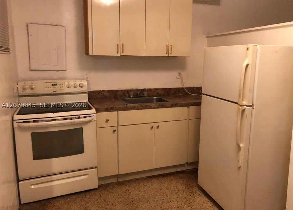 2123 Nw 93Rd St – photo 3