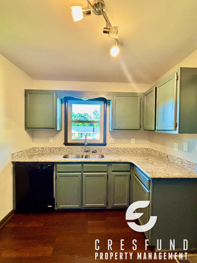 Charming 3 BR for Rent in Jack Britt School District – photo 5