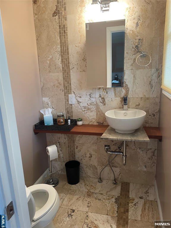 331 Undercliff Avenue – photo 3