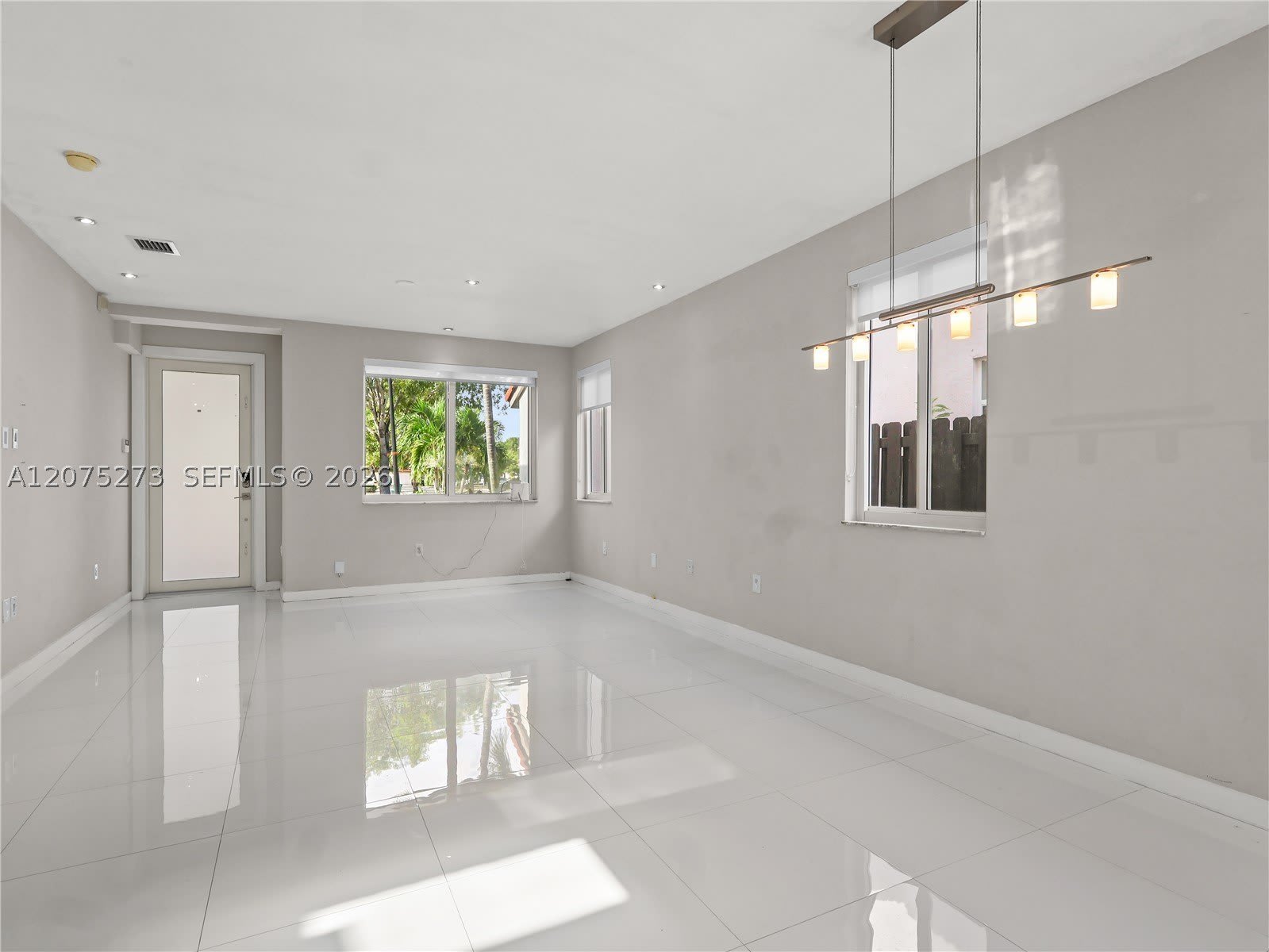 15392 SW 25th Ter – photo 5