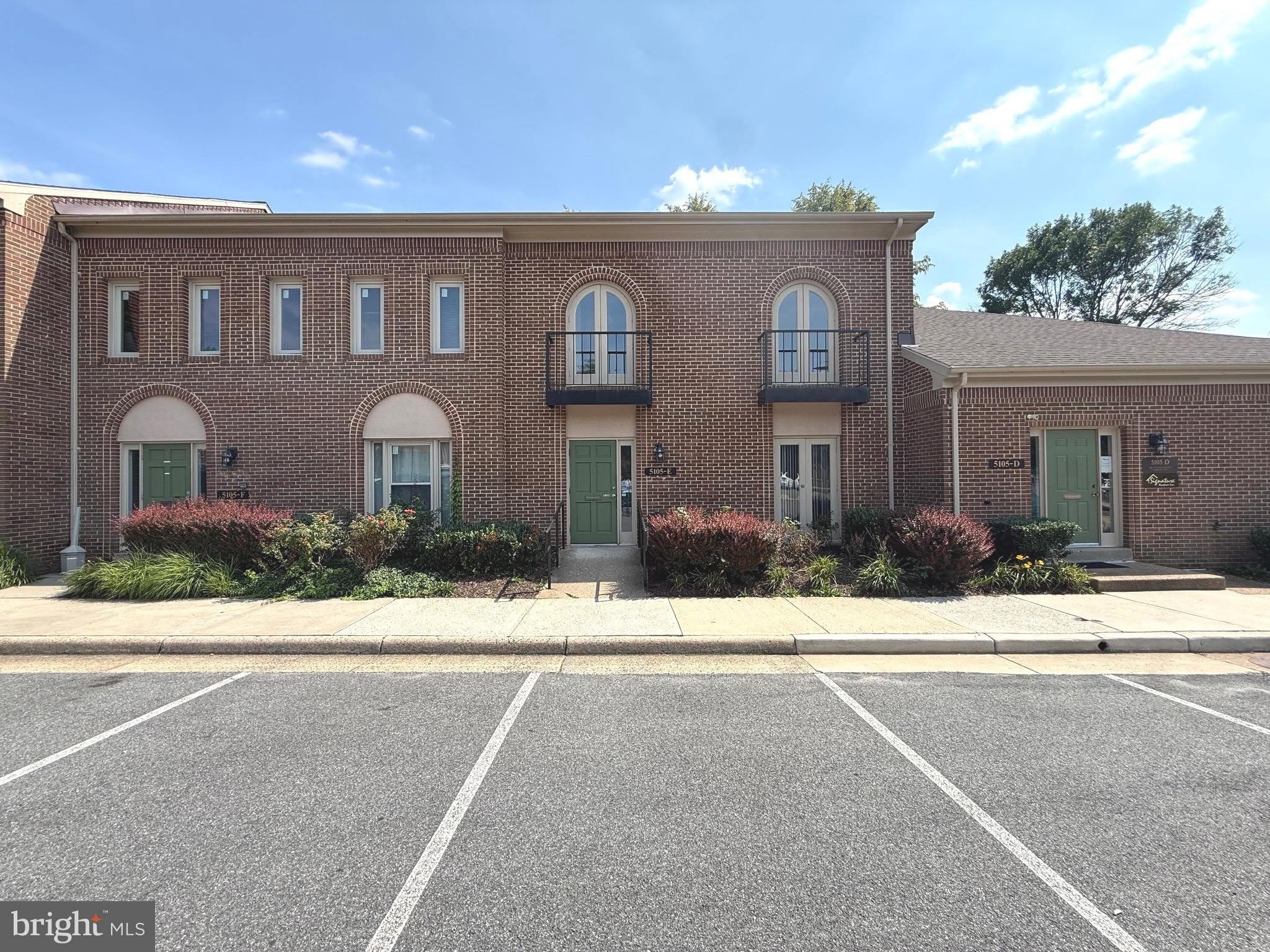 5105-E BACKLICK Road – photo 1