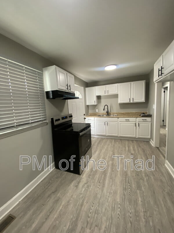 1505 Julian Street – photo 4