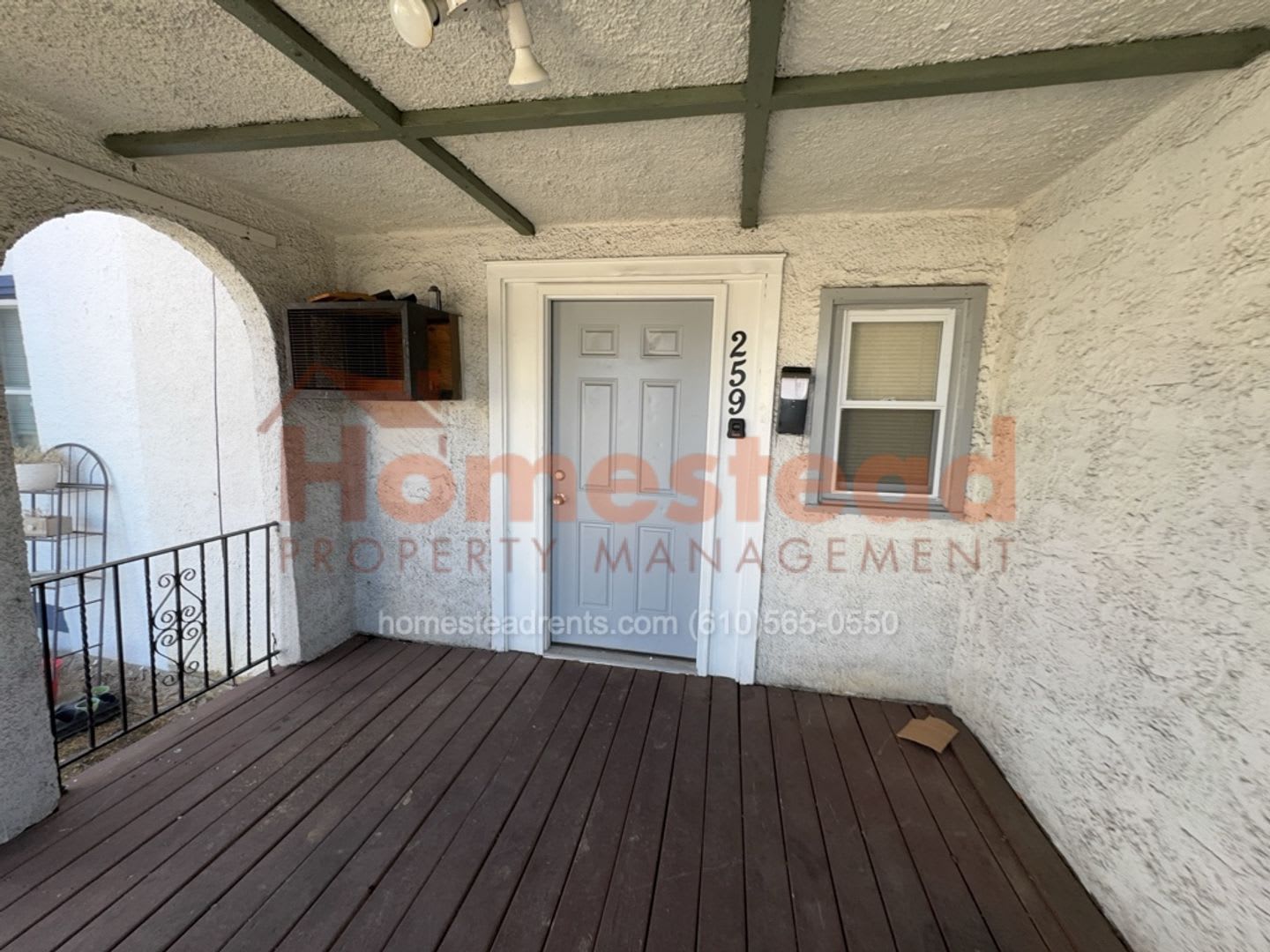 Move In Special! First Month at Half Rent!! 2 Bedroom Home in UPPER DARBY! – photo 2