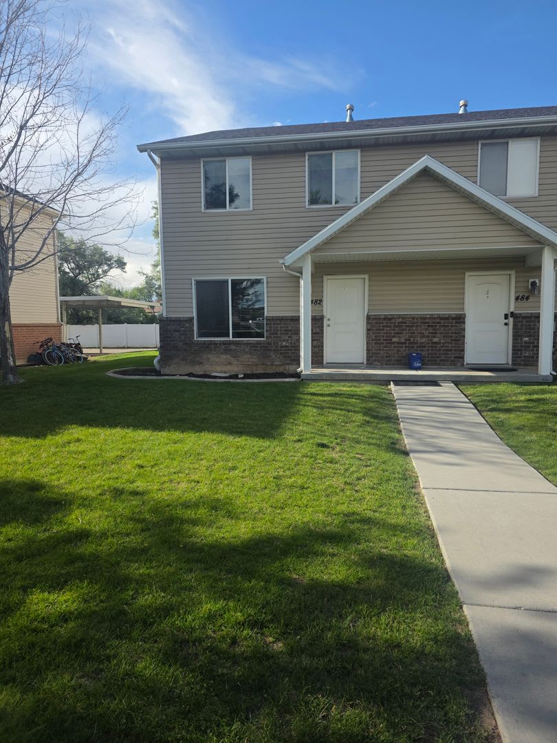 Great Home Available – photo 1