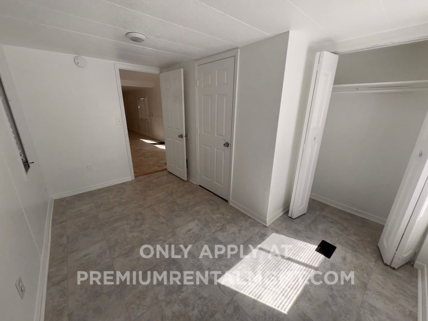 1137 S Christiana Ave Apopka FL 32703 – photo 3