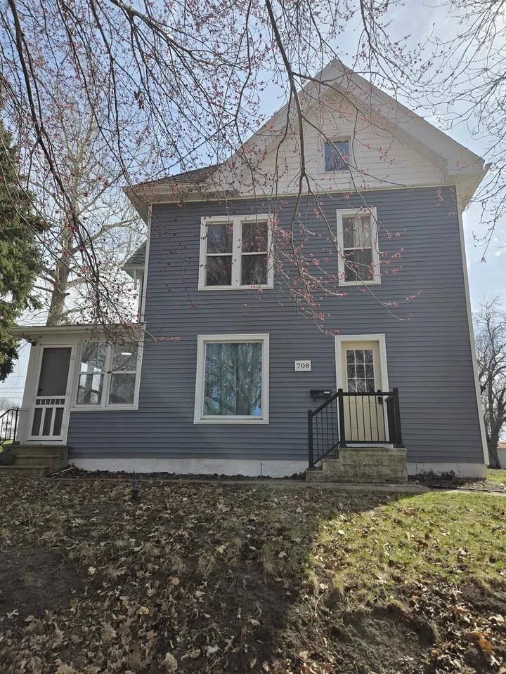 708 Park St – photo 2