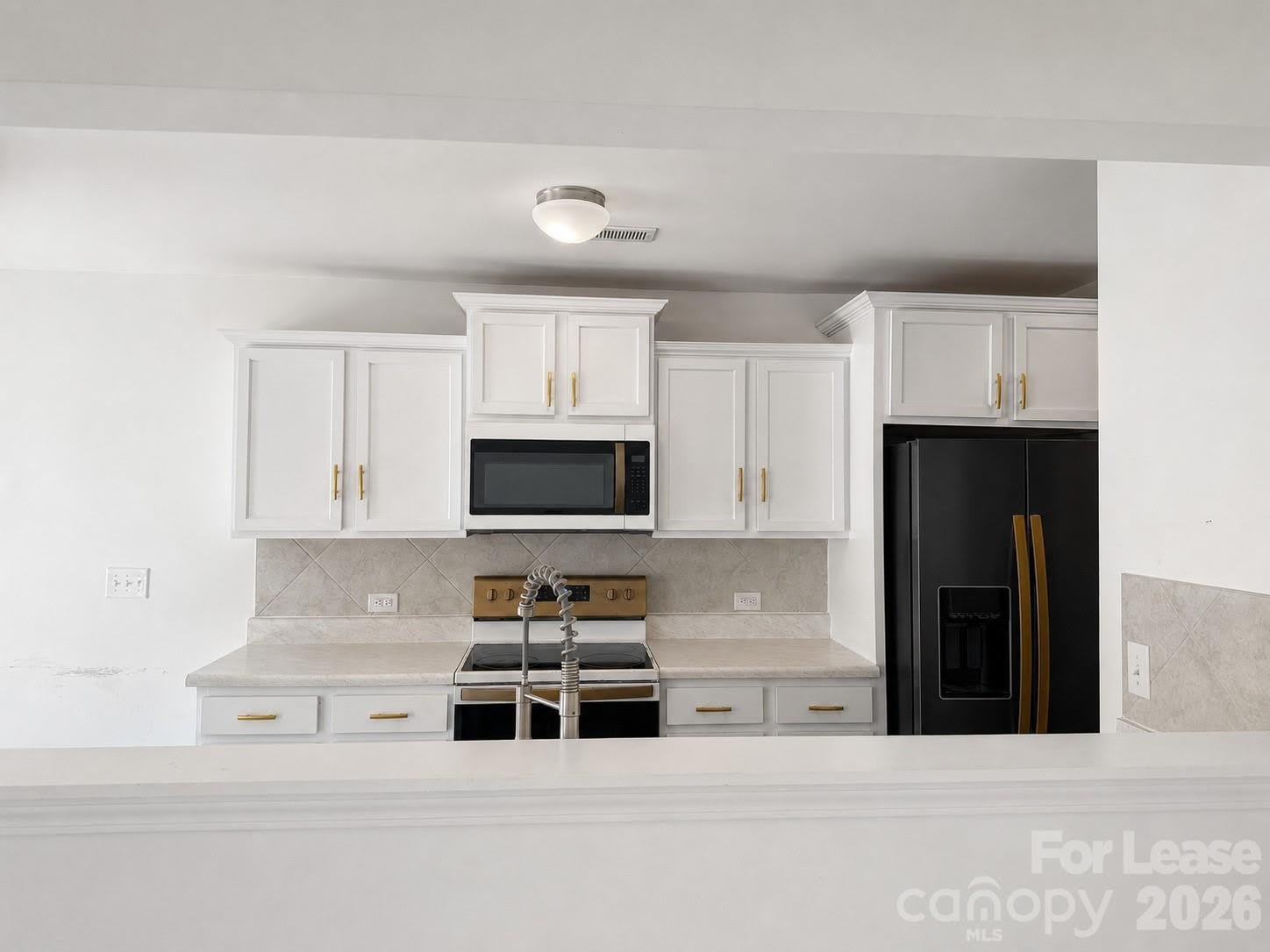 3220 Capitol Drive – photo 3