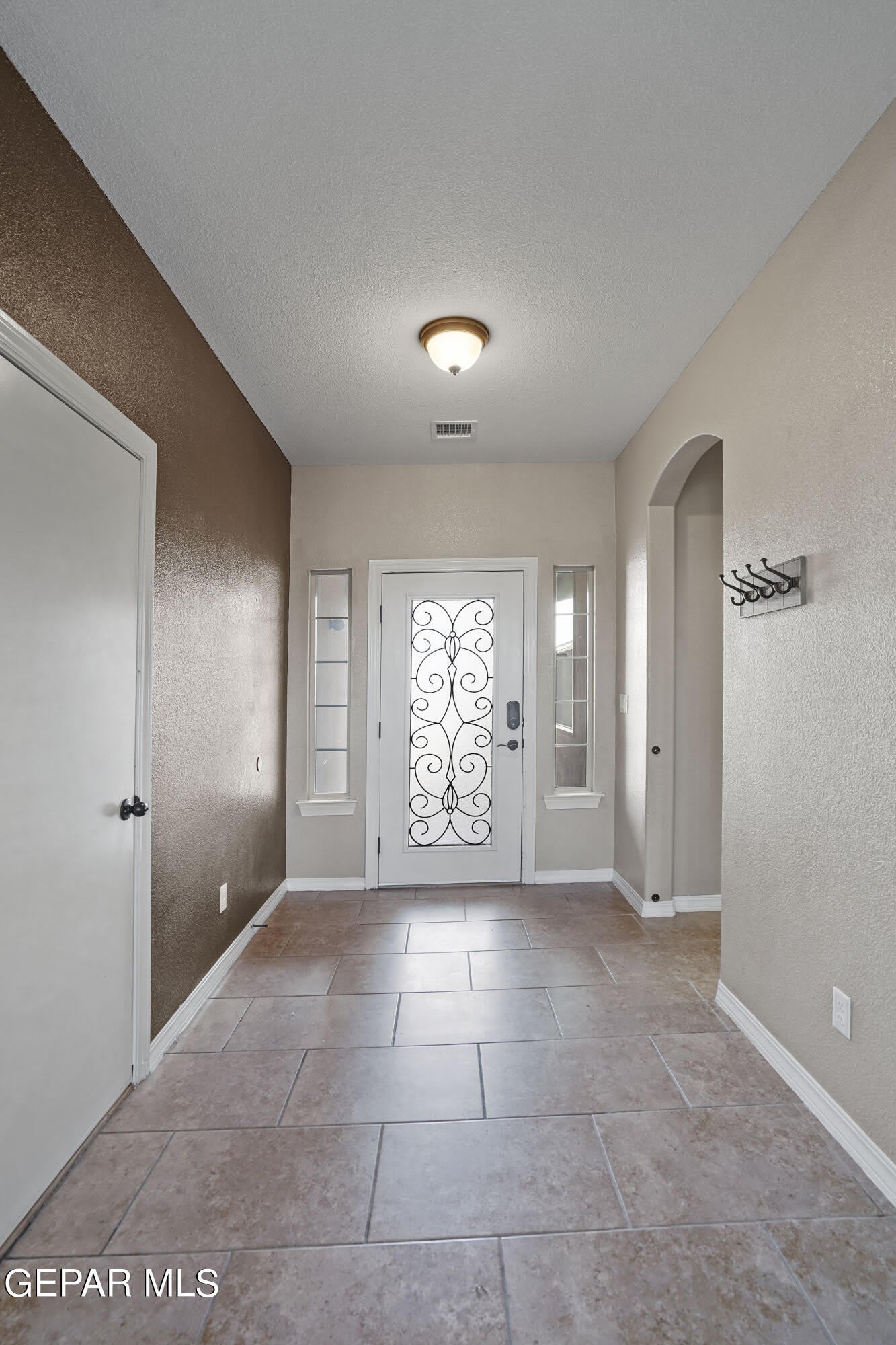 2237 Leafy Point Place – photo 4