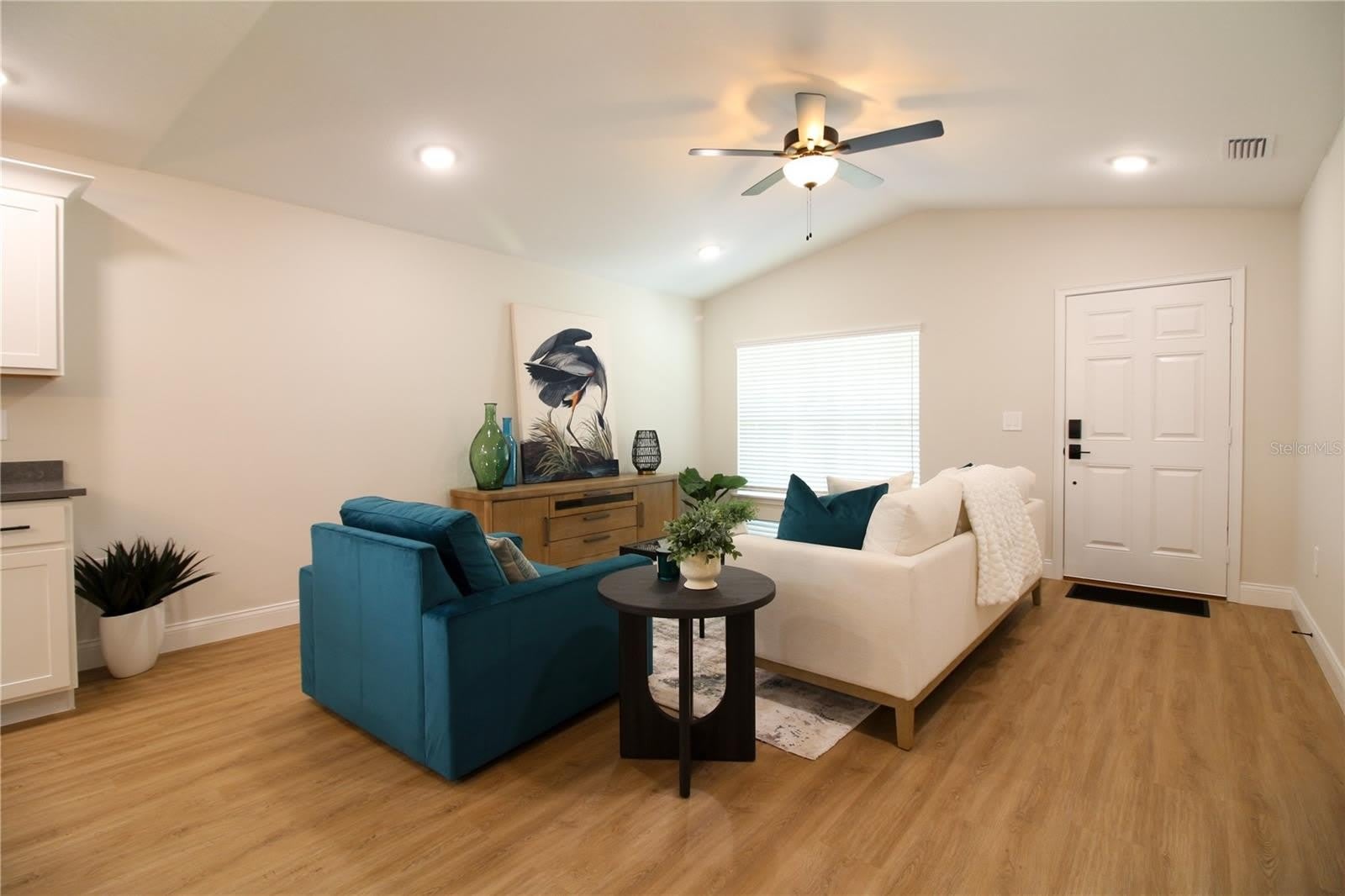 1242 DOROTHY Street – photo 3