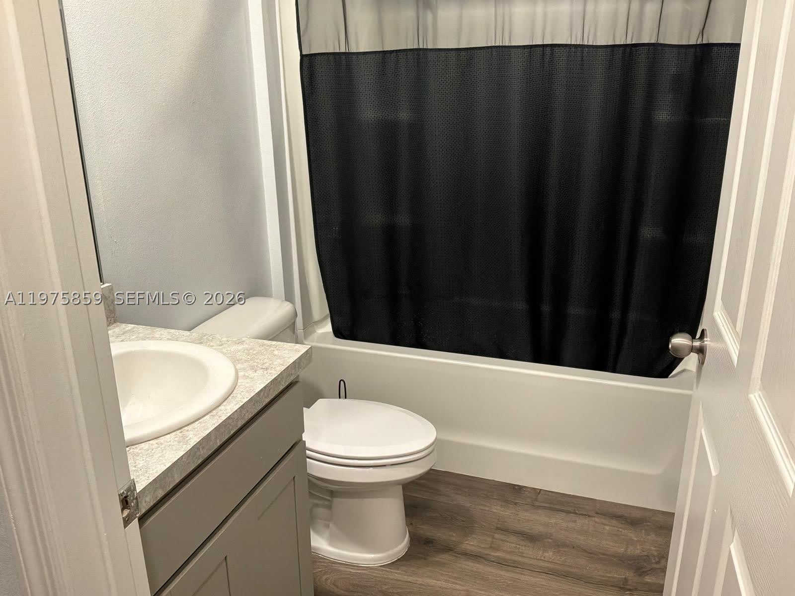 2180 SW Cameo Blvd – photo 4
