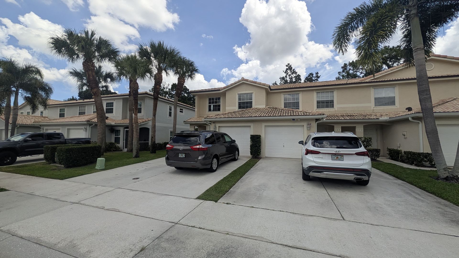 Luxury Gated Community Beautiful 3-Bedroom 2.5 Bath – photo 2