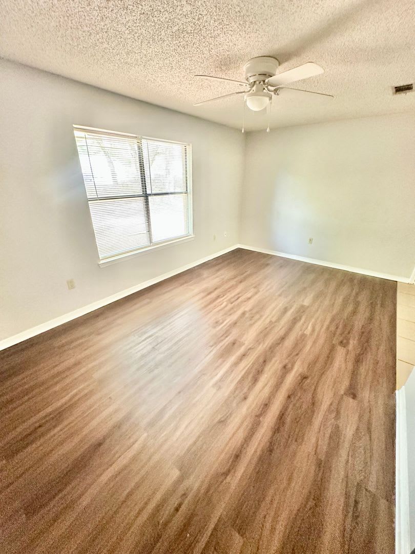 Cute All Brick 3 Bedroom Home For Rent South of I-10! – photo 4