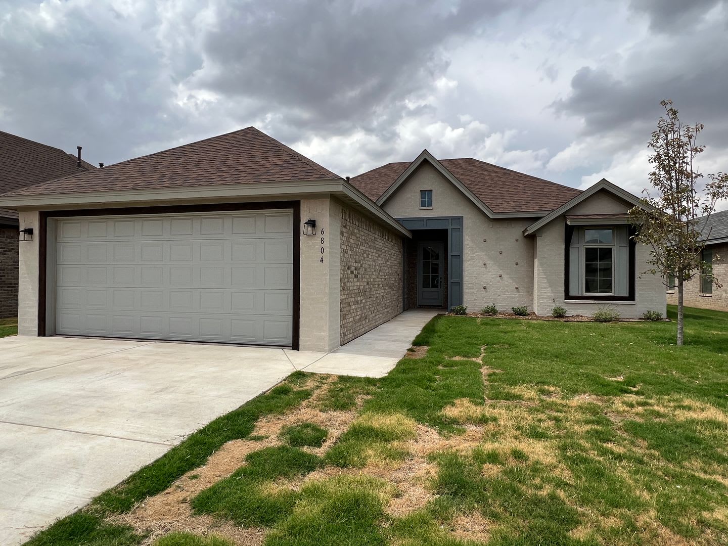Beautiful 4 bed 2 bath home in Frenship! – photo 1