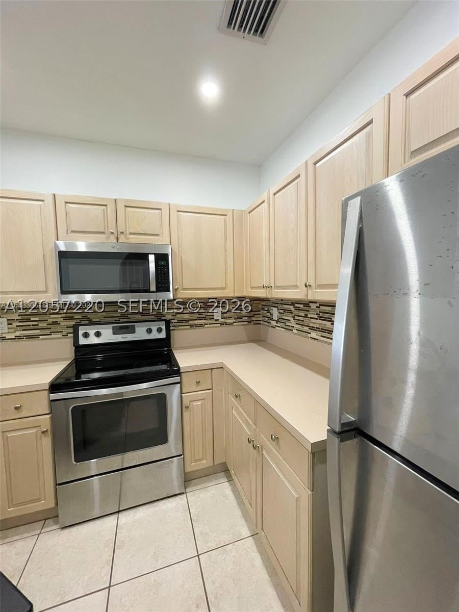 12162 SW 5th Ct – photo 4
