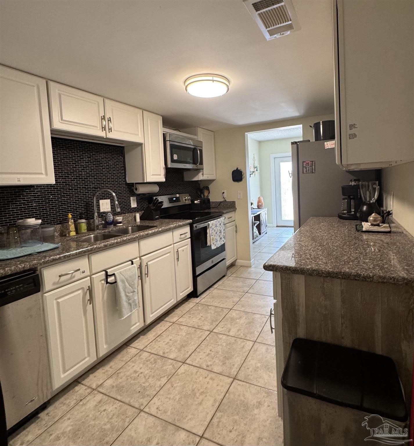 2701 E De Soto St – photo 3