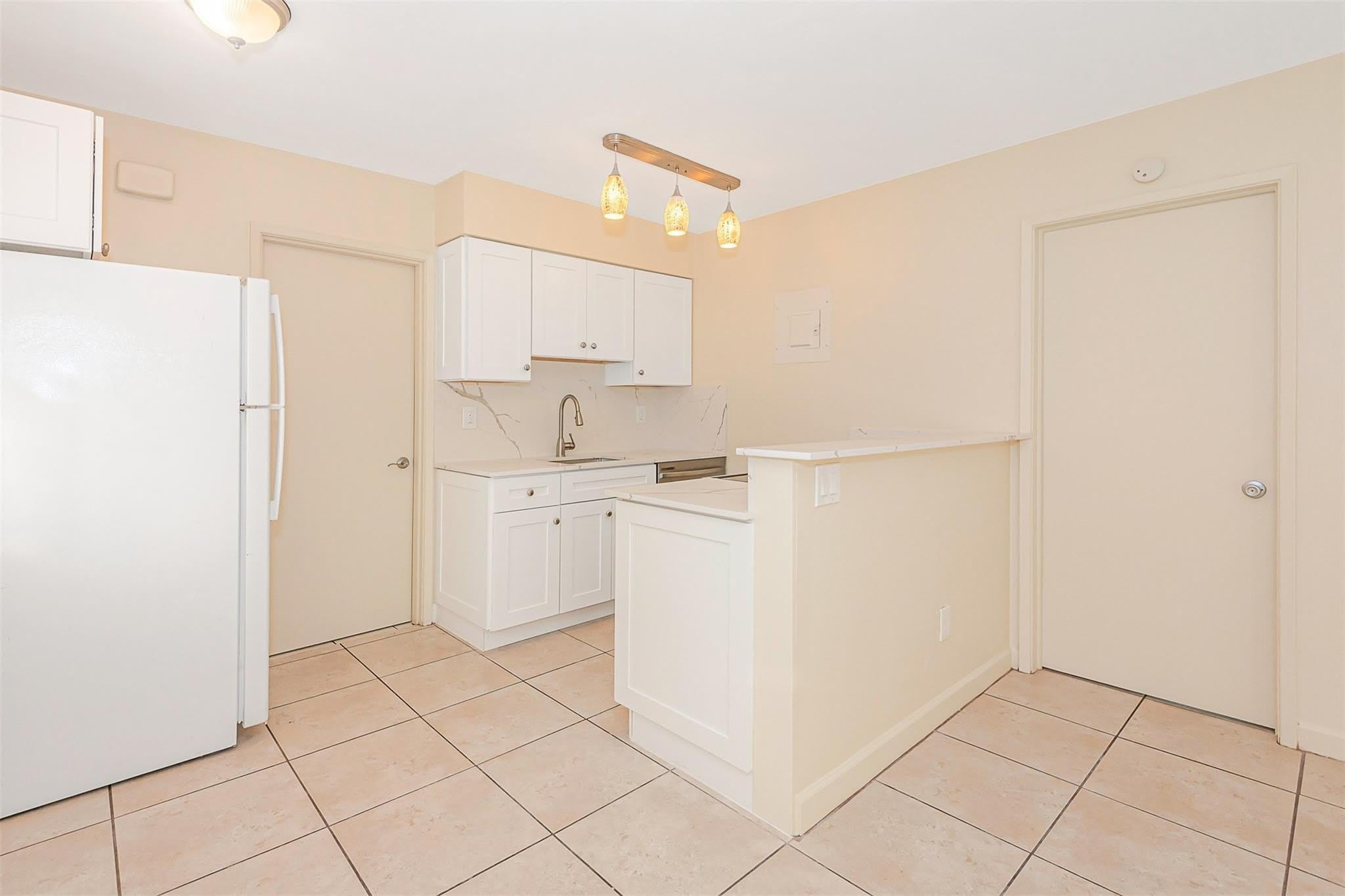 2581 NE 11th Court – photo 5