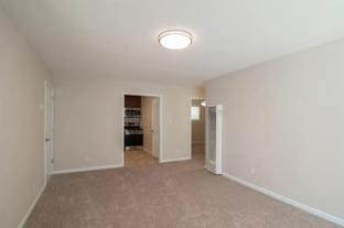 912 Blue St New – photo 4