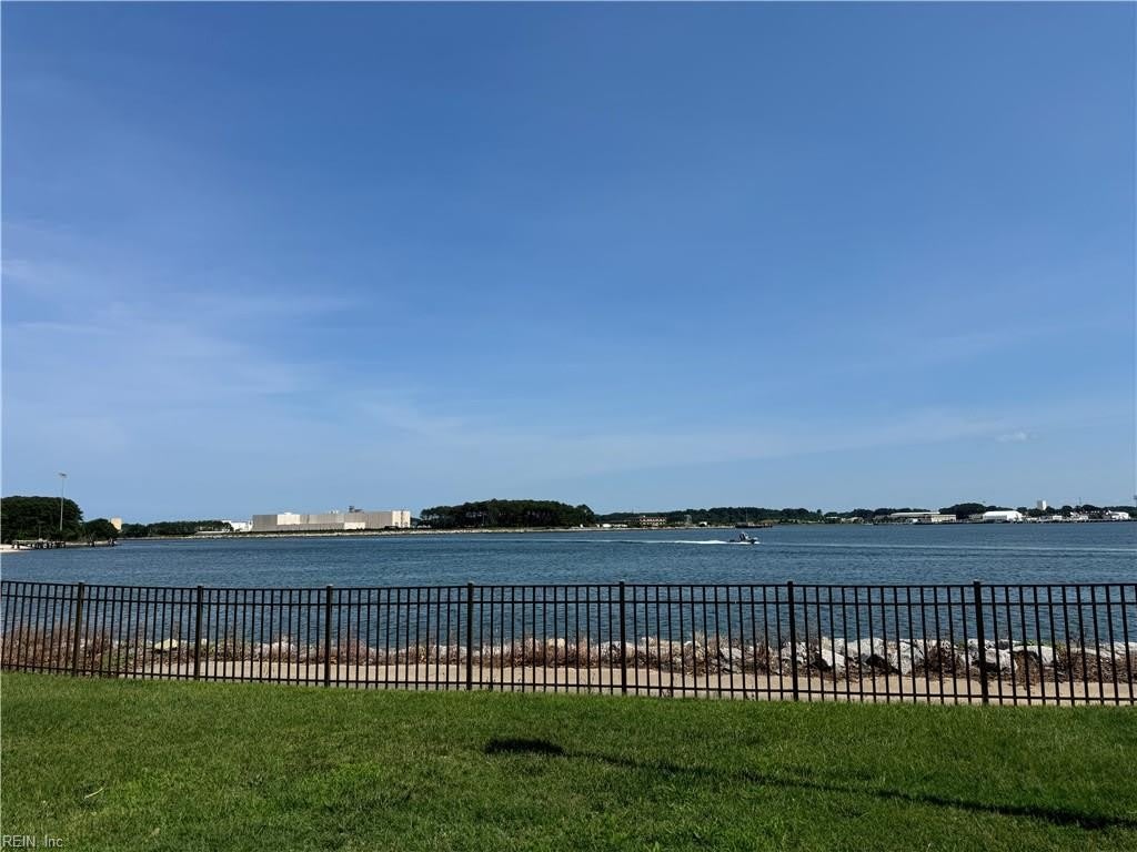 9462 Bay Front Drive – photo 2
