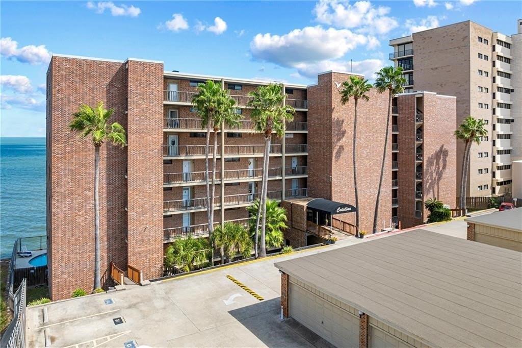 4334 Ocean Drive – photo 2