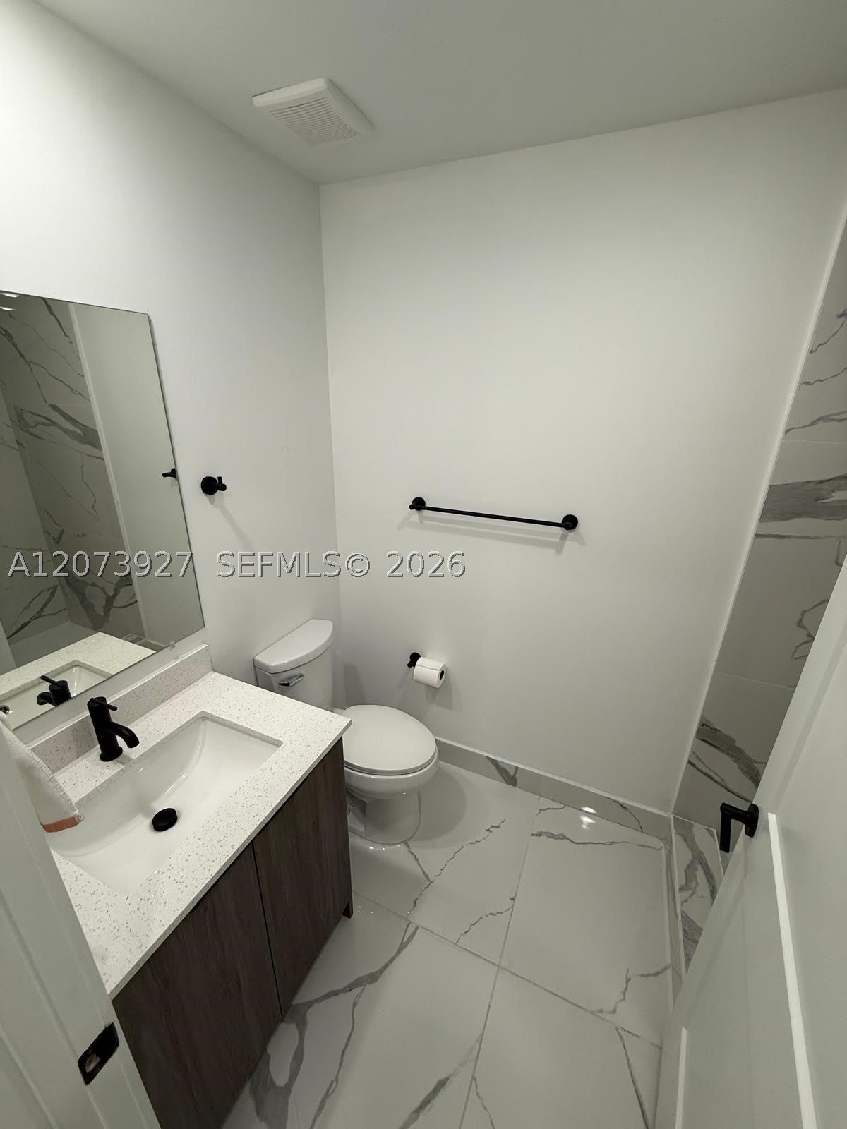 419 NW 13th Ct – photo 4
