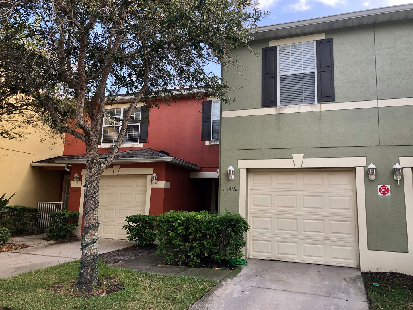 Water Views 3 Bedroom 2 5 Bath Move In Now Water Trash Sewer Lawn Care Included 2 Story Townhome With 1 Car Attached Garage 13492 Applerose Lane 22 Lynwood At Southmeadow – photo 1