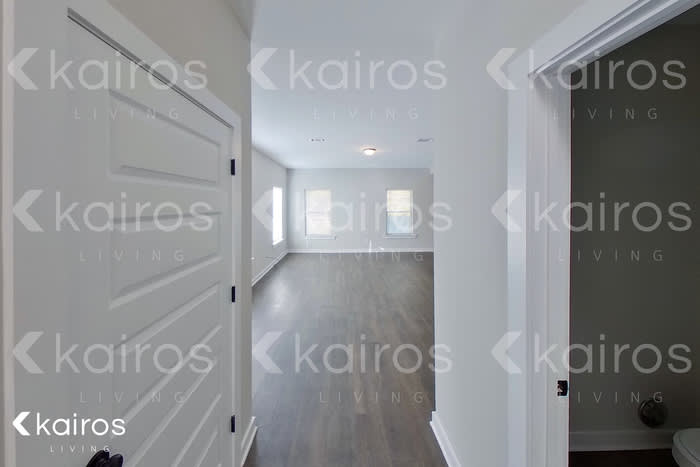 8022 Shadesbrook Drive – photo 3