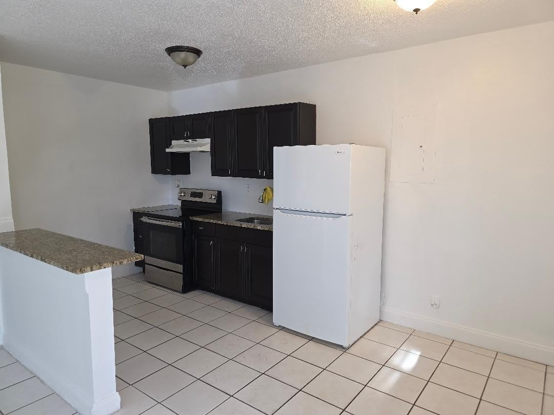 1034 NW 1st Avenue – photo 4
