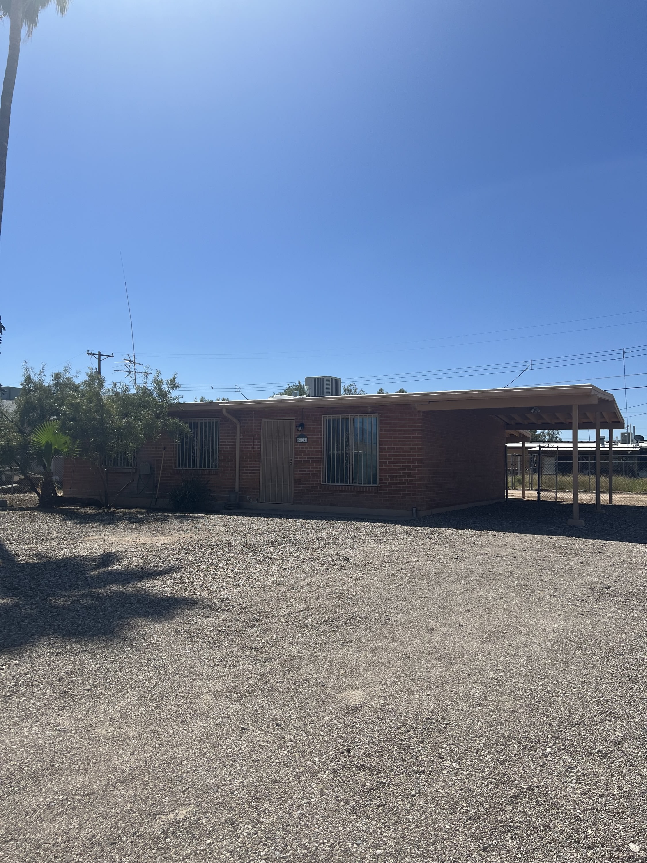 5734 East 35Th Street – photo 1