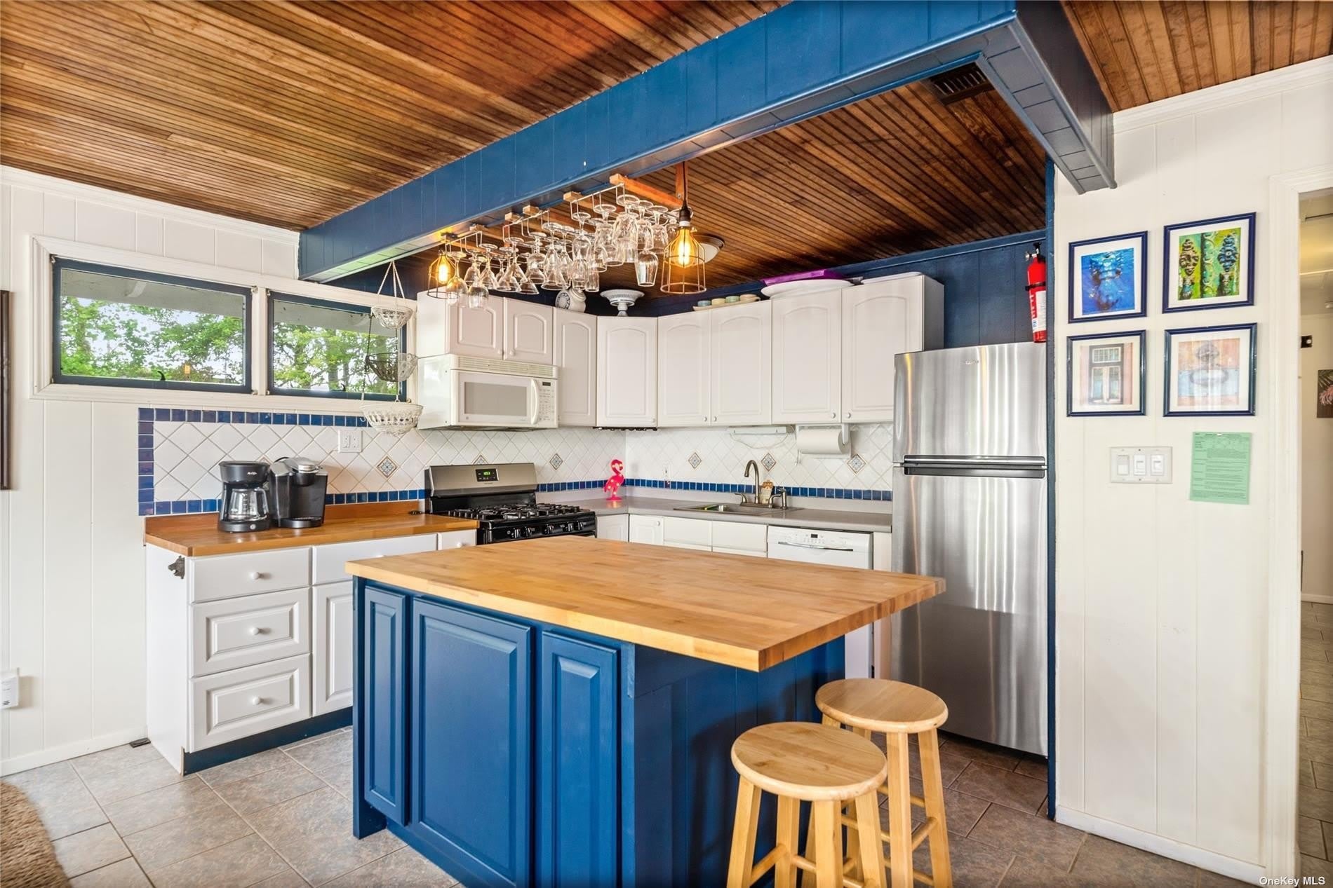 12 Seneca Street – photo 4
