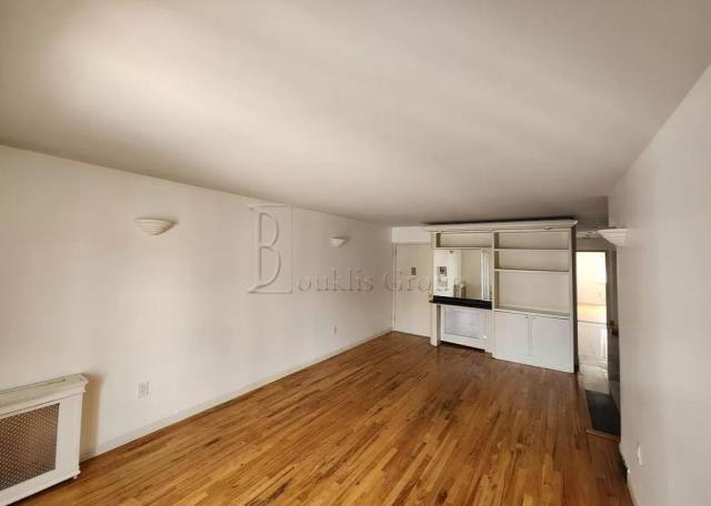 35-17 32nd Street – photo 4