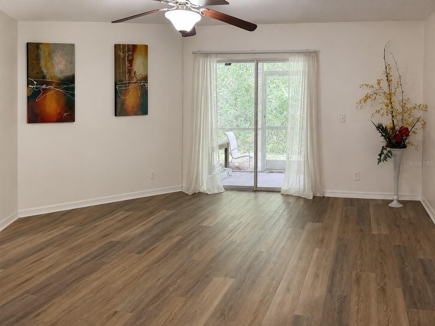 9410 CHARLESBERG Drive – photo 5
