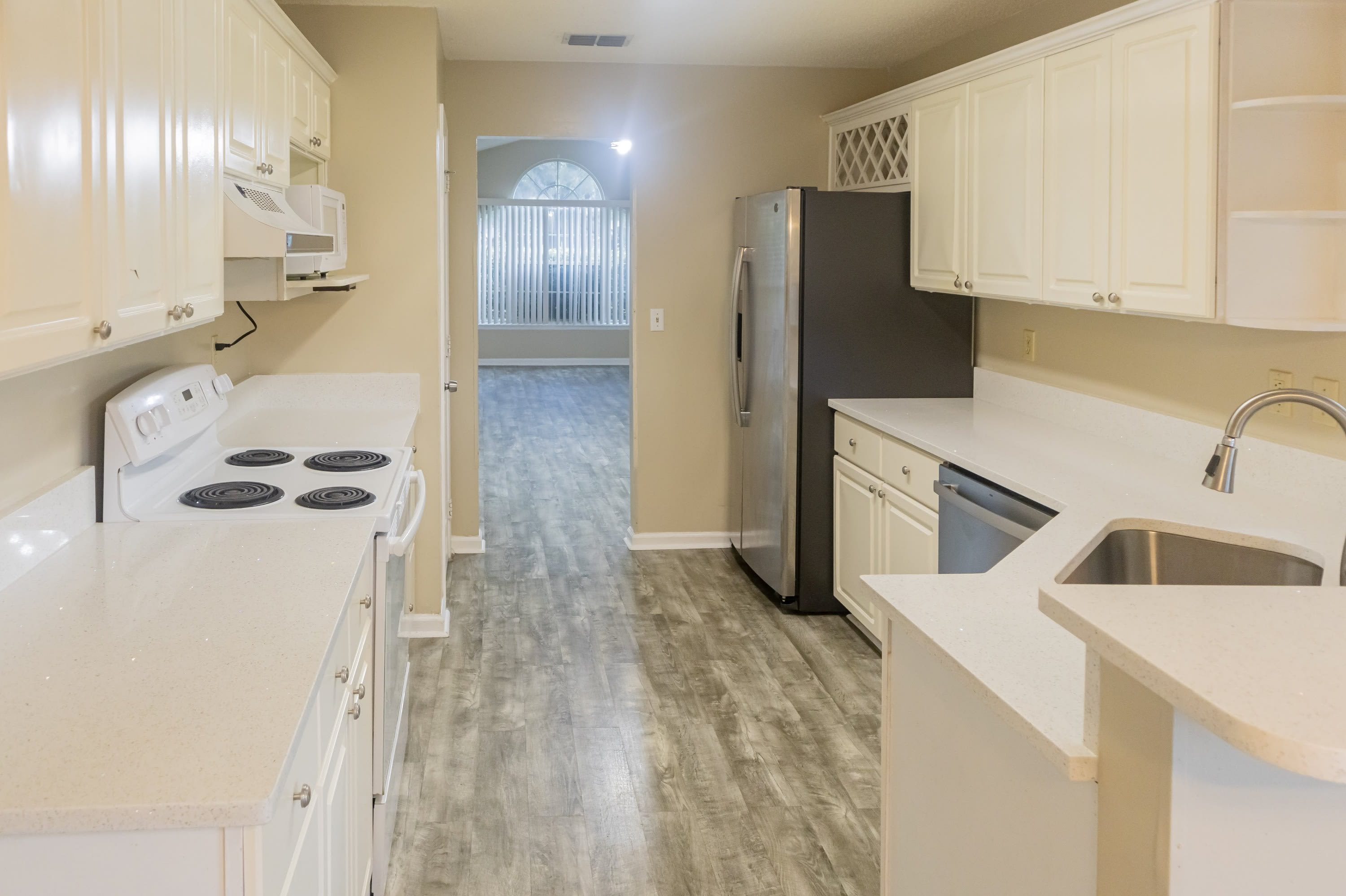 13625 Las Brisas Way – photo 2