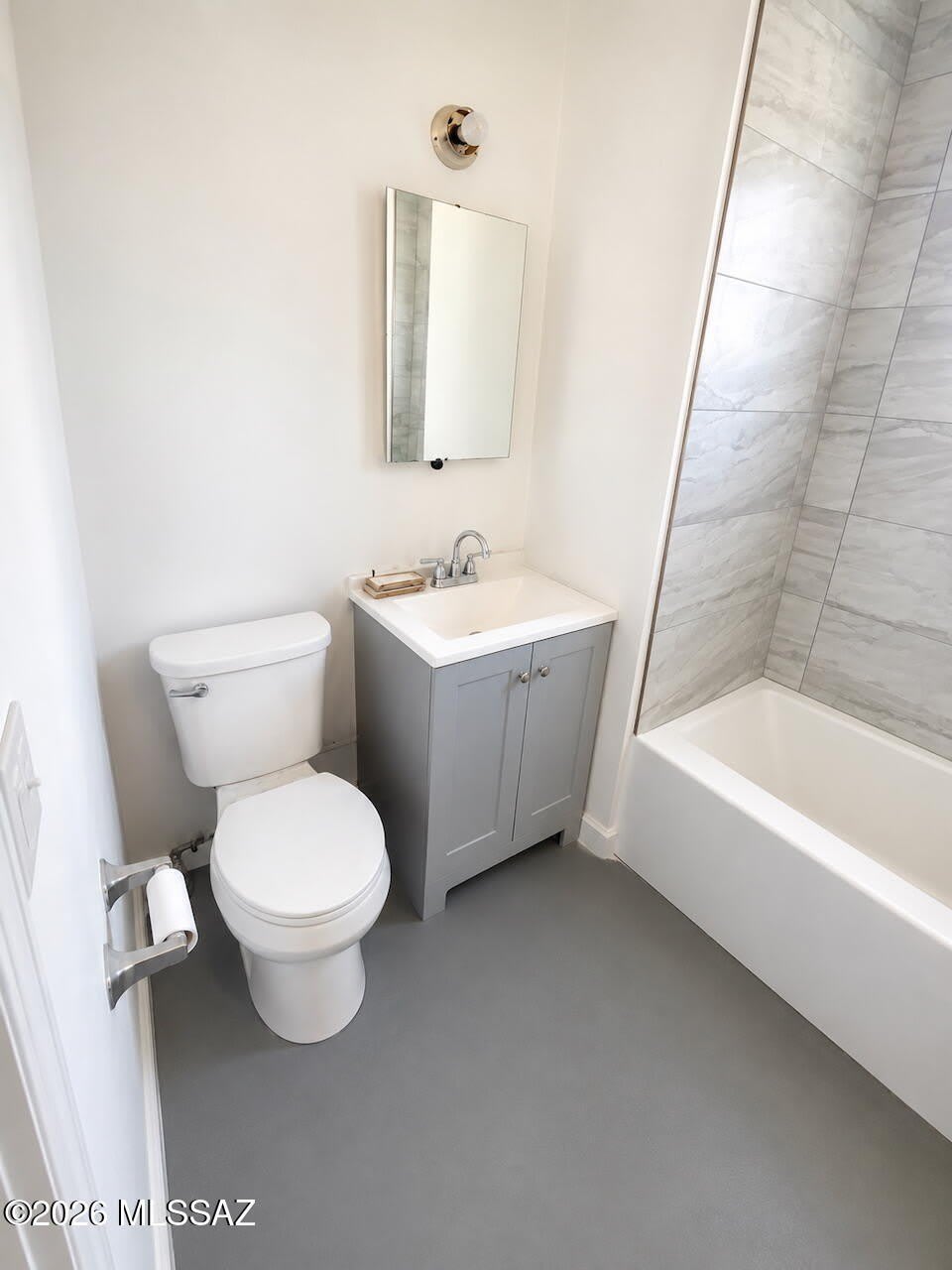 1702 N Tyndall Avenue – photo 4