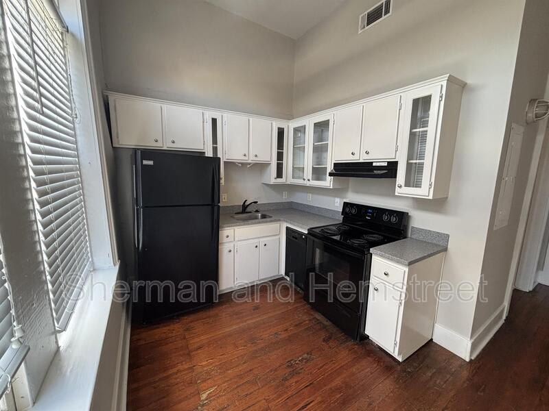 1030C Broad Street – photo 3