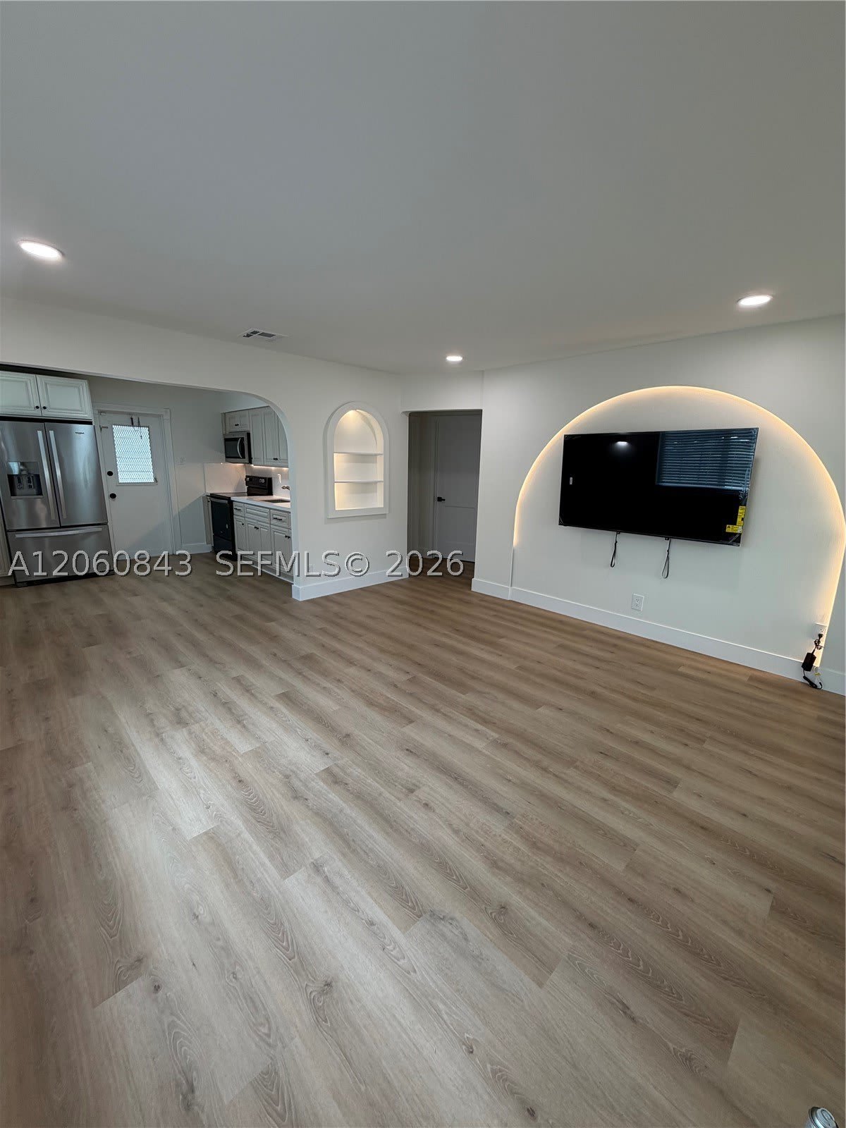 708 SW 7th Ave – photo 3
