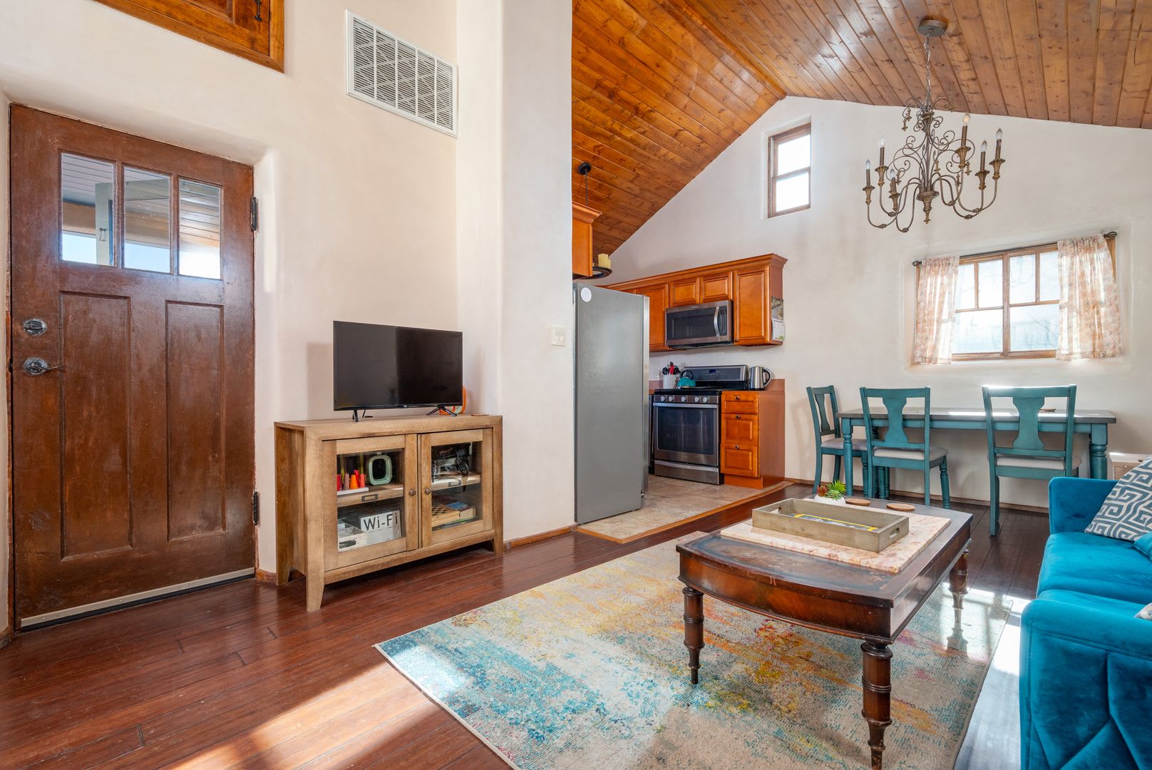Long Term Vacation Rental Available Now – photo 4