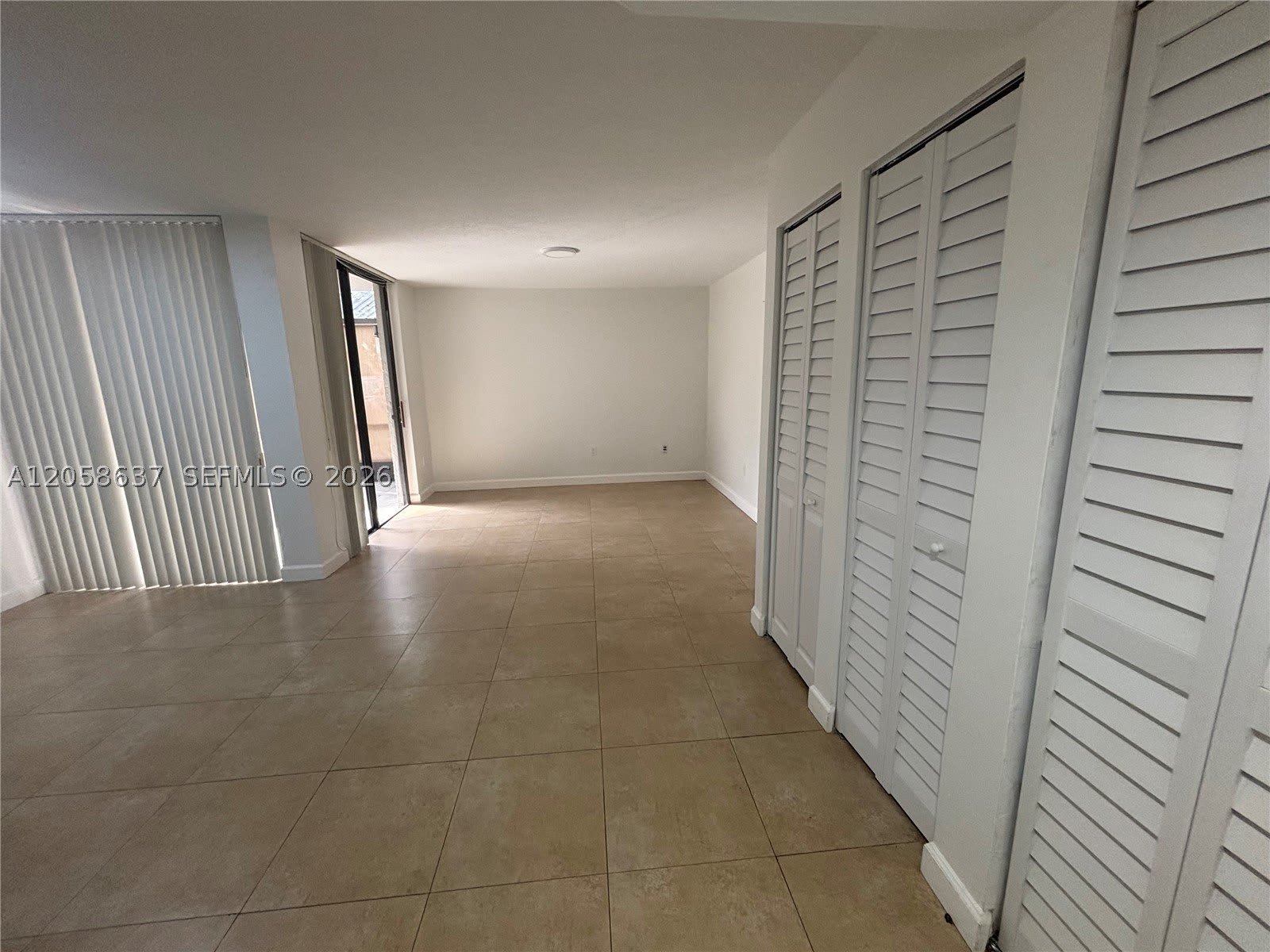 8305 SW 152nd Ave – photo 2