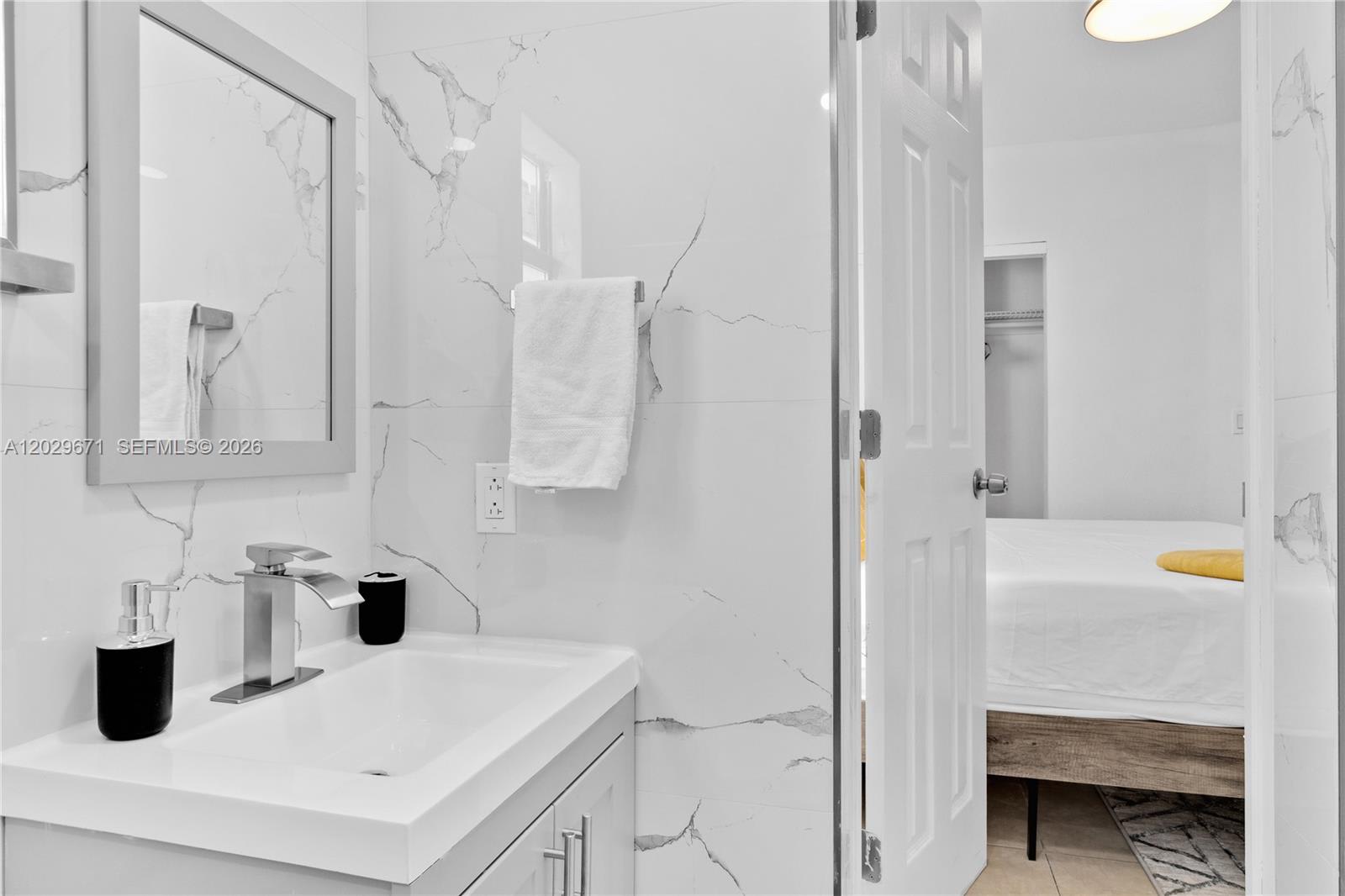 1021 Northwest 23Rd Avenue – photo 2