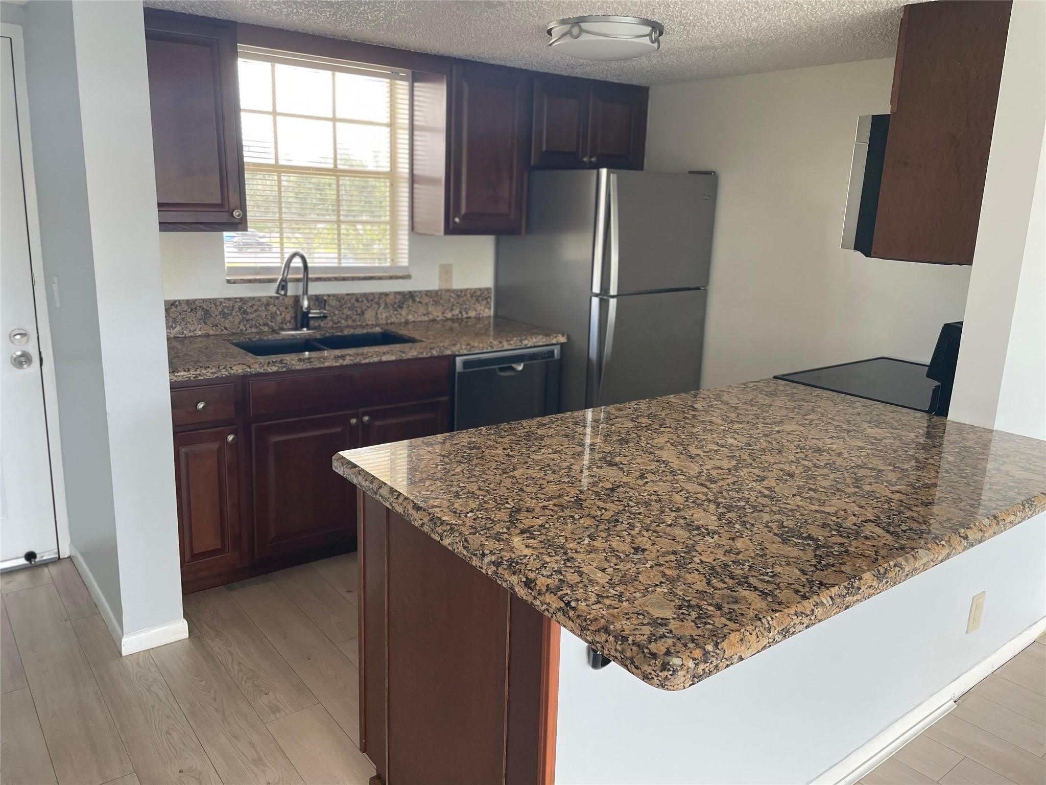 6324 LA COSTA Drive – photo 3